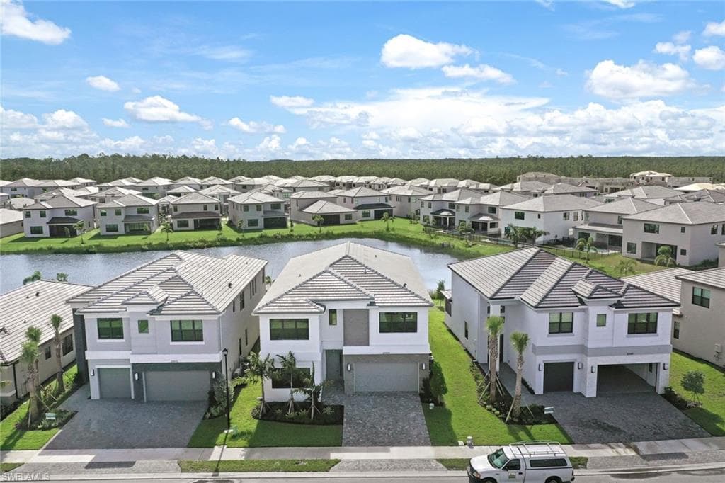 20939 Thistle Leaf LN ESTERO, FL 33928