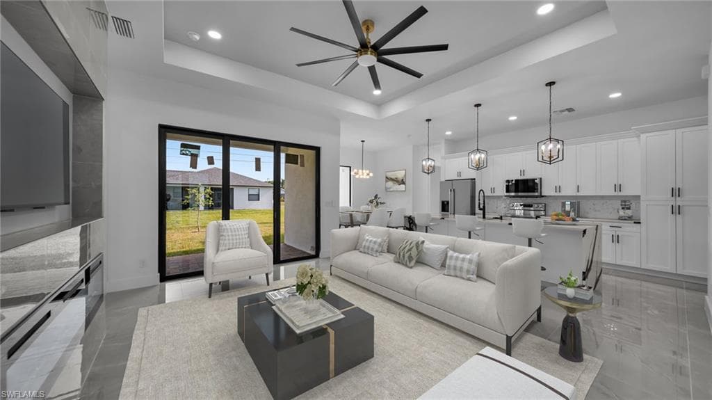 1418 NE 19th TER CAPE CORAL, FL 33909