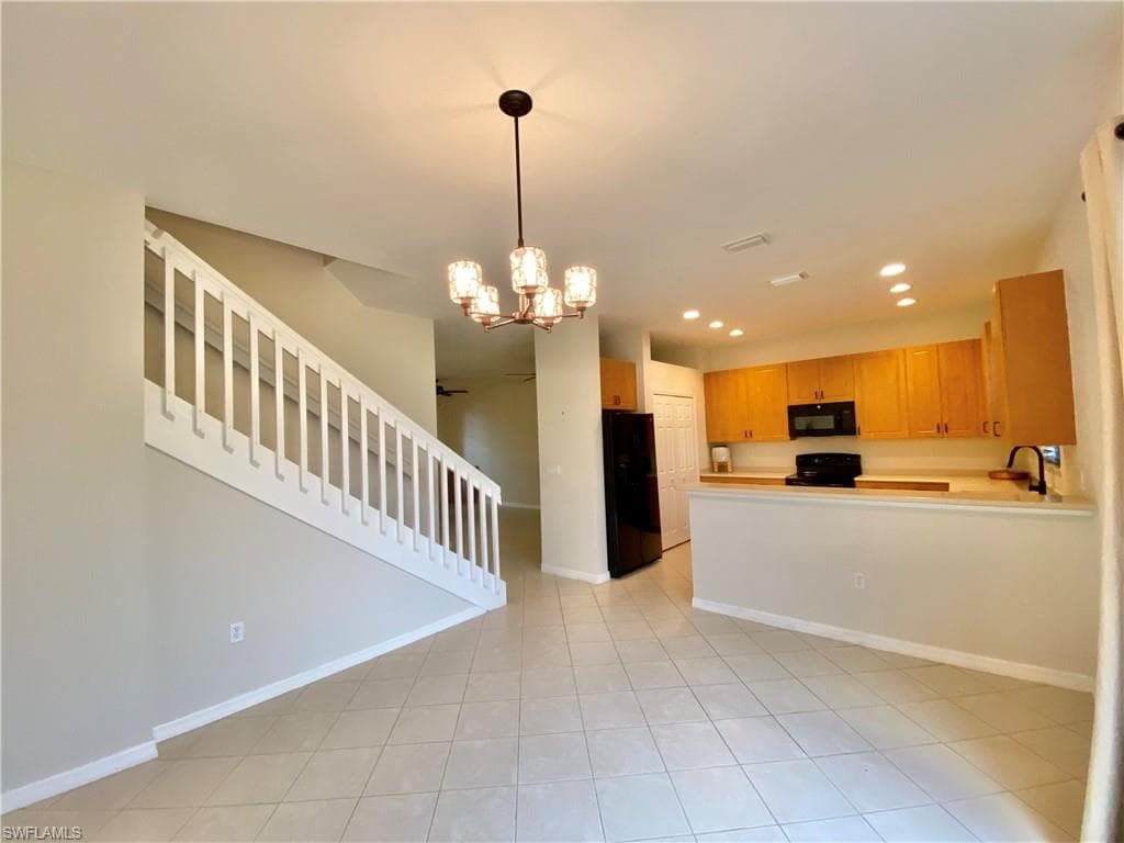 7472 Bristol CIR NAPLES, FL 34120