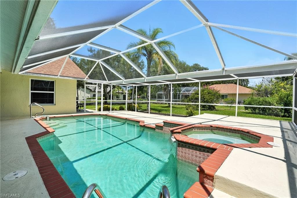 1301 Piper BLVD NAPLES, FL 34110
