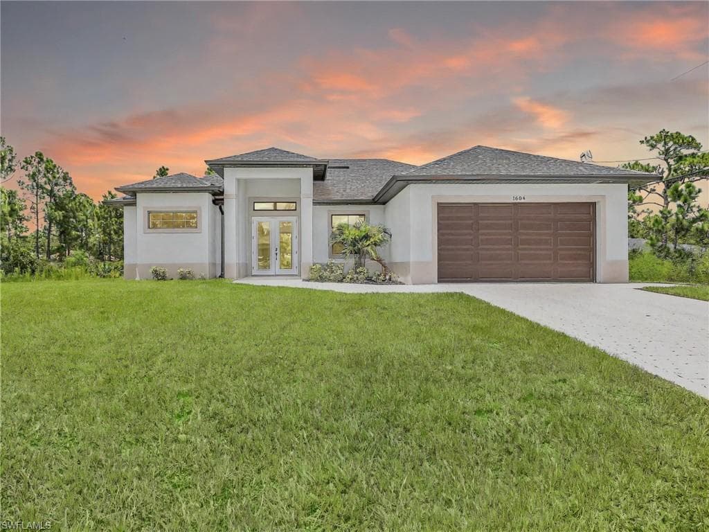 1604 9th ST LEHIGH ACRES, FL 33972