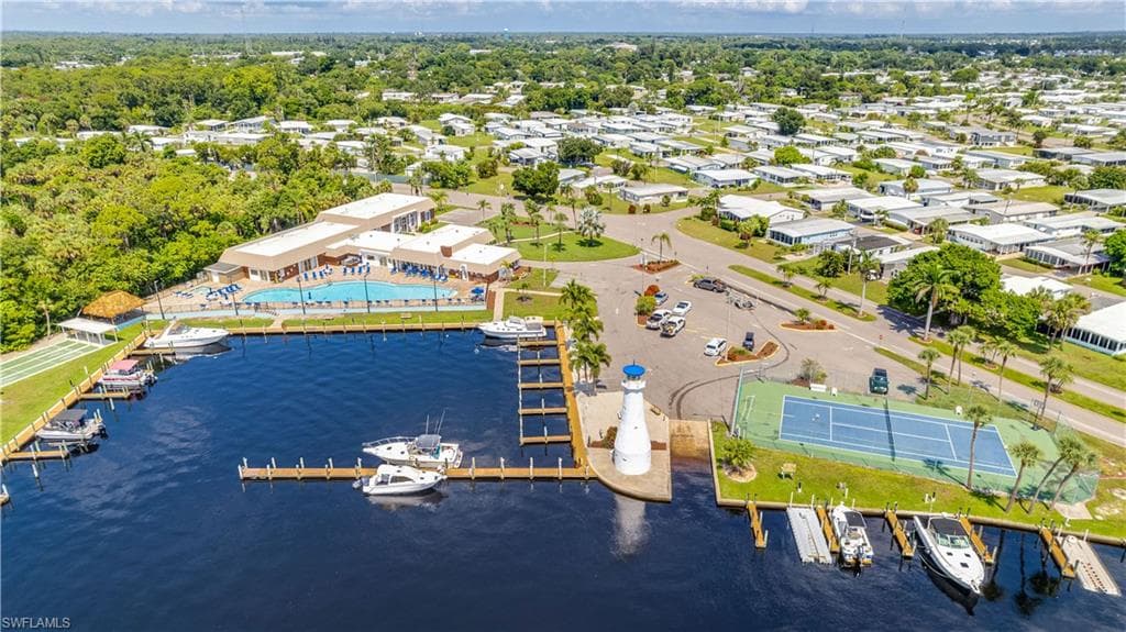 5602 Captain John Smith LOOP NORTH FORT MYERS, FL 33917