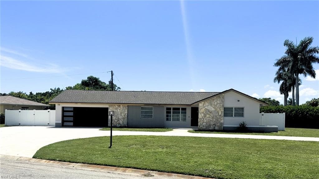 5020 Westminster DR FORT MYERS, FL 33919
