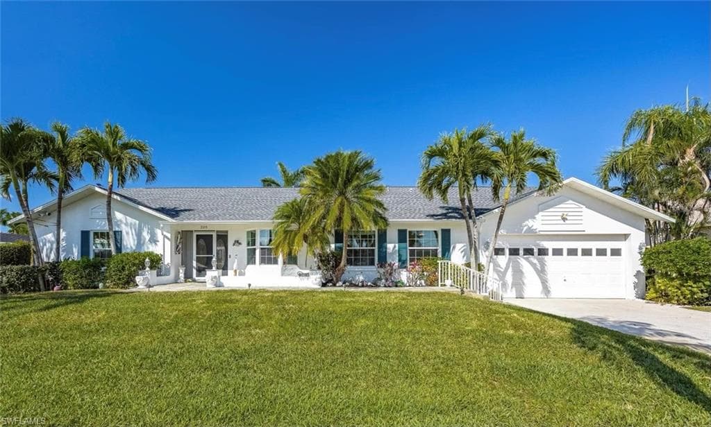 2215 Channel WAY NORTH FORT MYERS, FL 33917