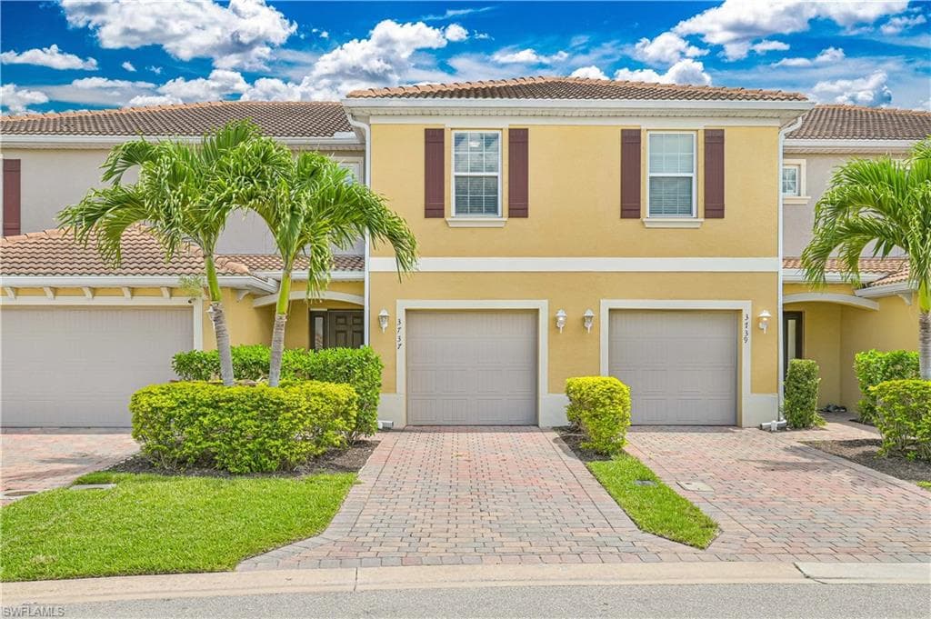 3737 Crofton CT FORT MYERS, FL 33916