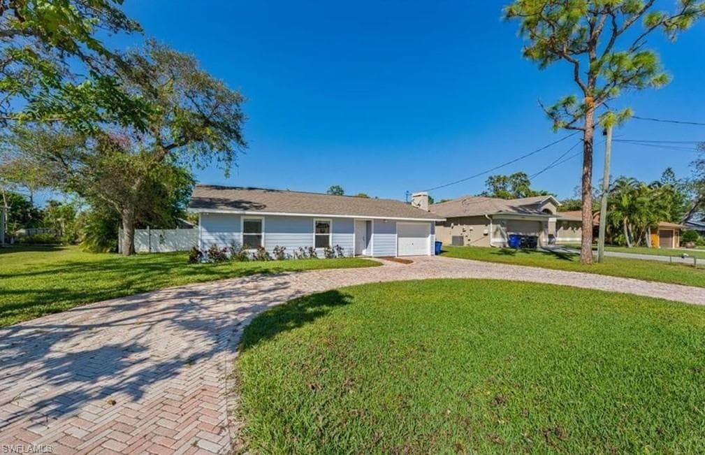 27100 Pine AVE BONITA SPRINGS, FL 34135