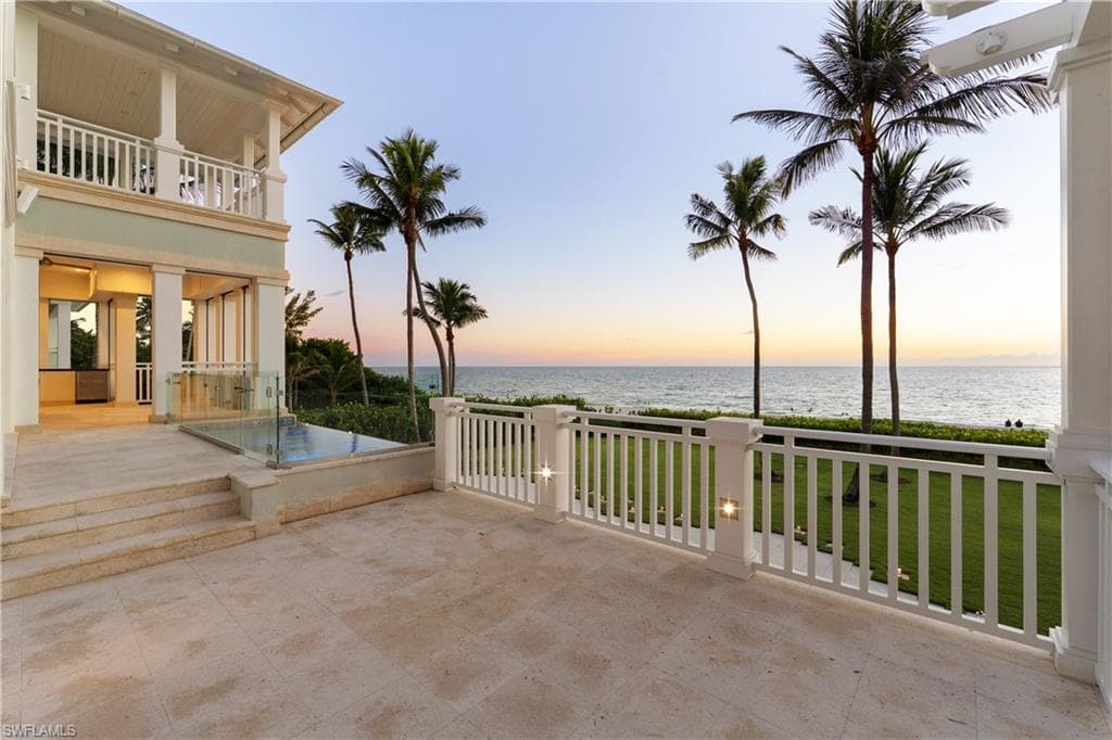 1270 Gulf Shore BLVD S NAPLES, FL 34102