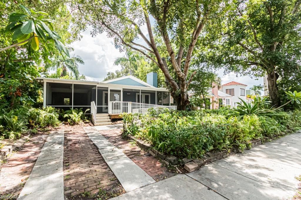 1556 Barcelona AVE FORT MYERS, FL 33901