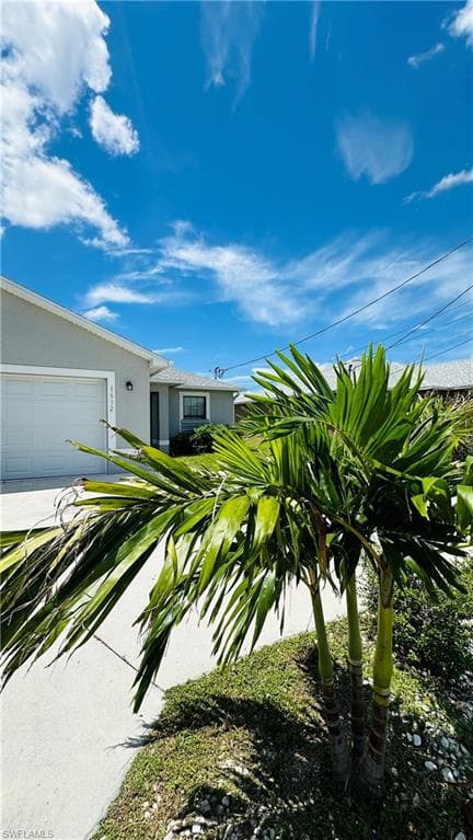 1632 SW 33rd ST CAPE CORAL, FL 33914