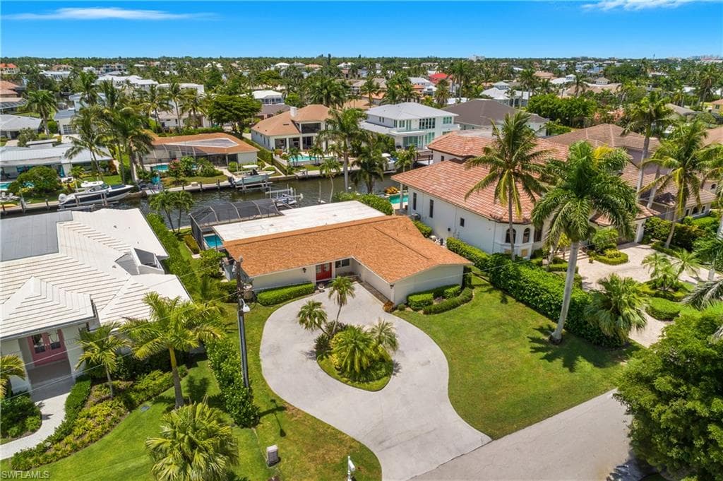 2340 Snook DR NAPLES, FL 34102