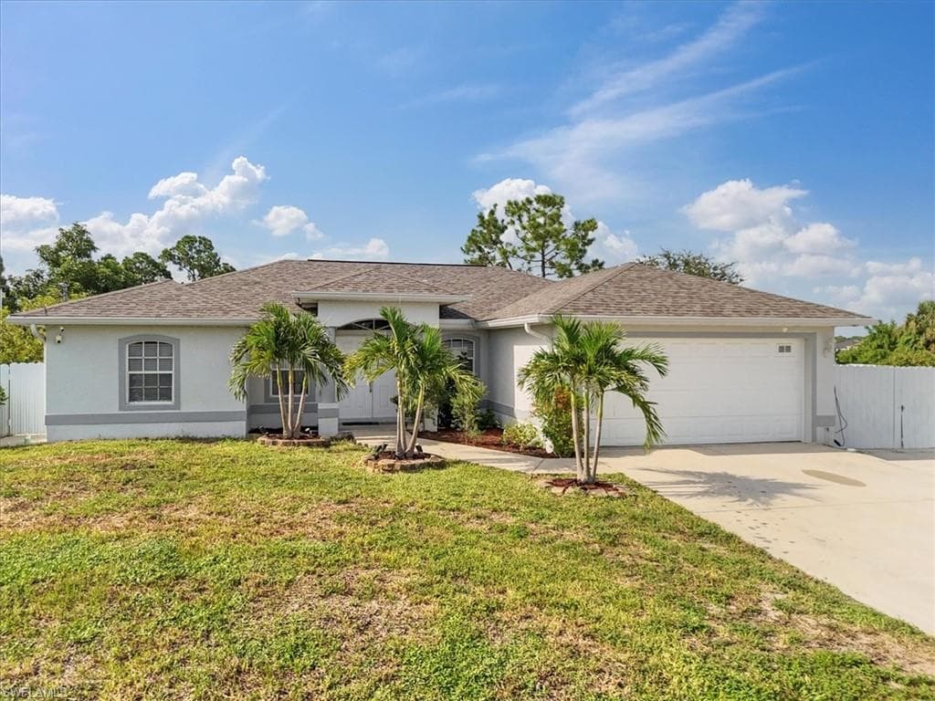 2922 22nd ST SW LEHIGH ACRES, FL 33976