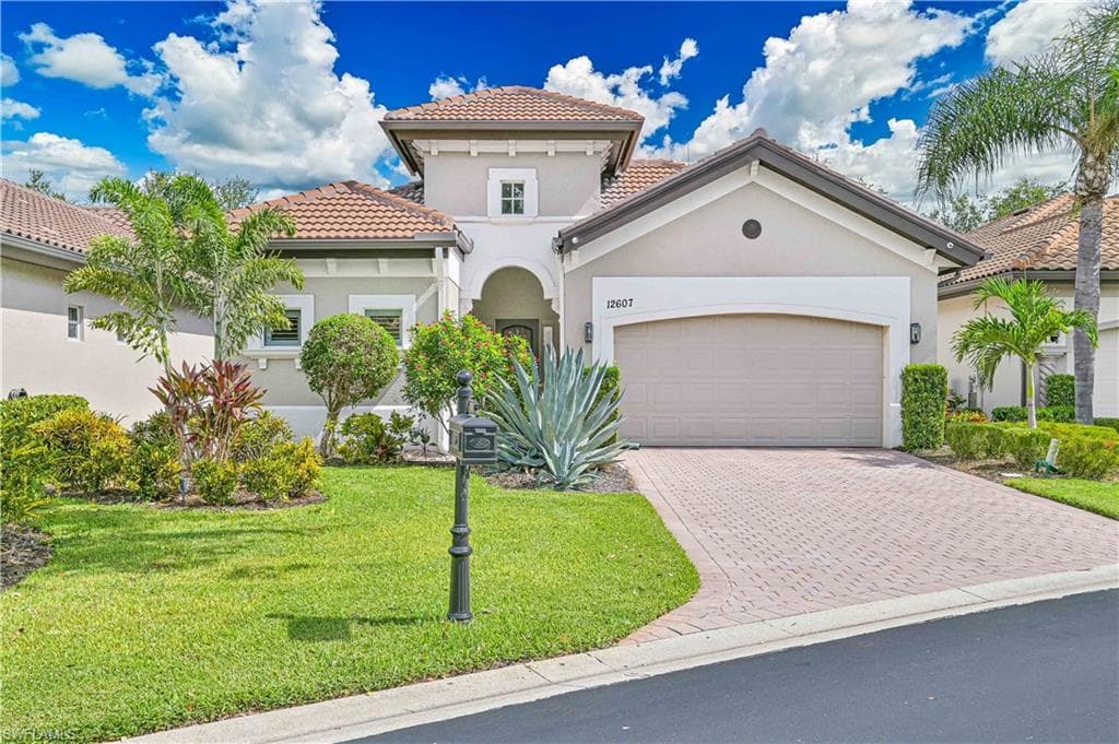 12607 Grandezza CIR ESTERO, FL 33928