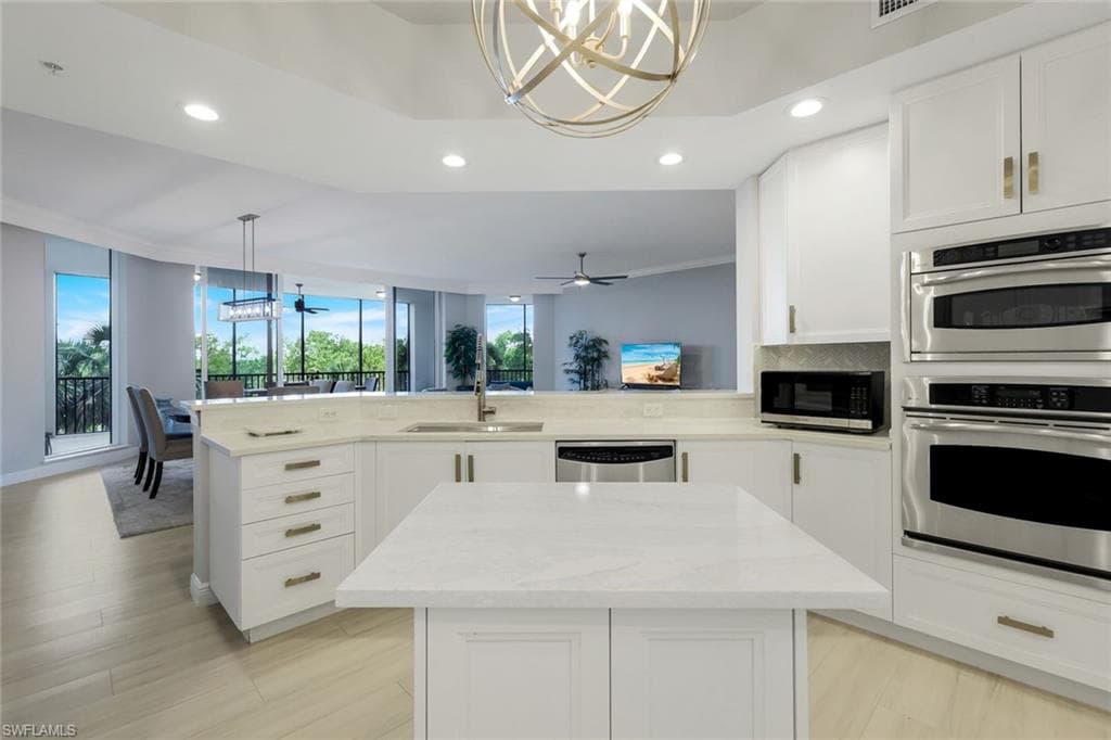24011 Via Castella DR 2102 BONITA SPRINGS, FL 34134