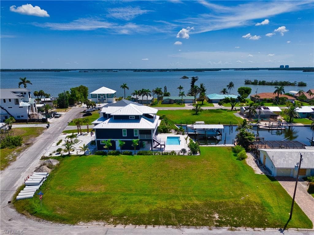 1 Palmview BLVD FORT MYERS BEACH, FL 33931