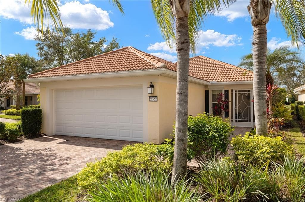 28552 Hammerhead LN BONITA SPRINGS, FL 34135