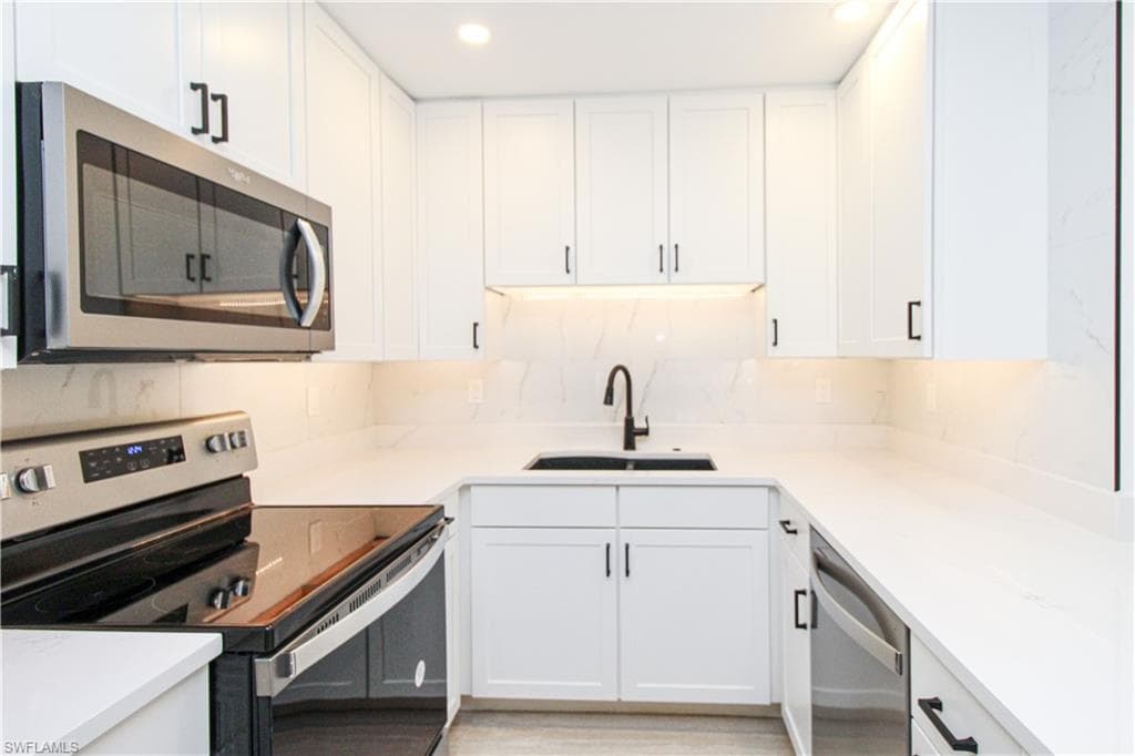 1435 Curlew AVE 4 NAPLES, FL 34102