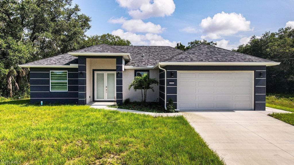 3003 E 16th ST LEHIGH ACRES, FL 33972