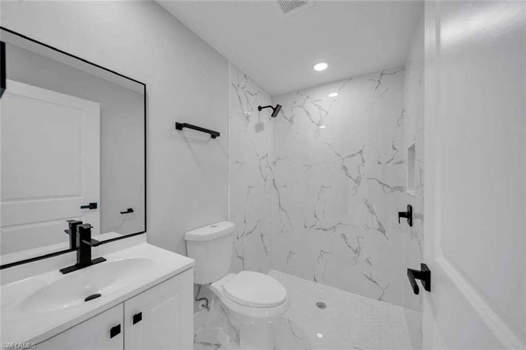 3307 40th ST W LEHIGH ACRES, FL 33971