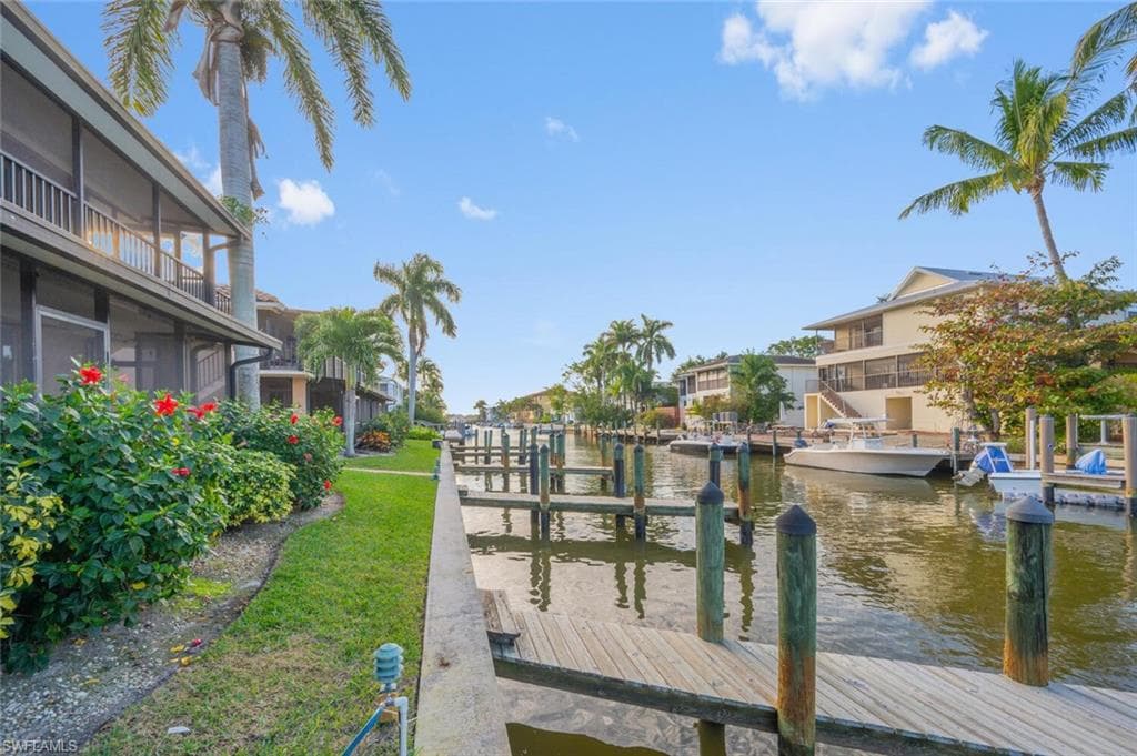 1537 Chesapeake AVE A4 NAPLES, FL 34102