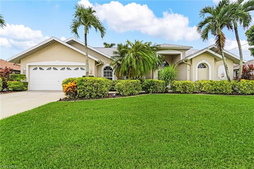 610 W Archer PKWY CAPE CORAL, FL 33904