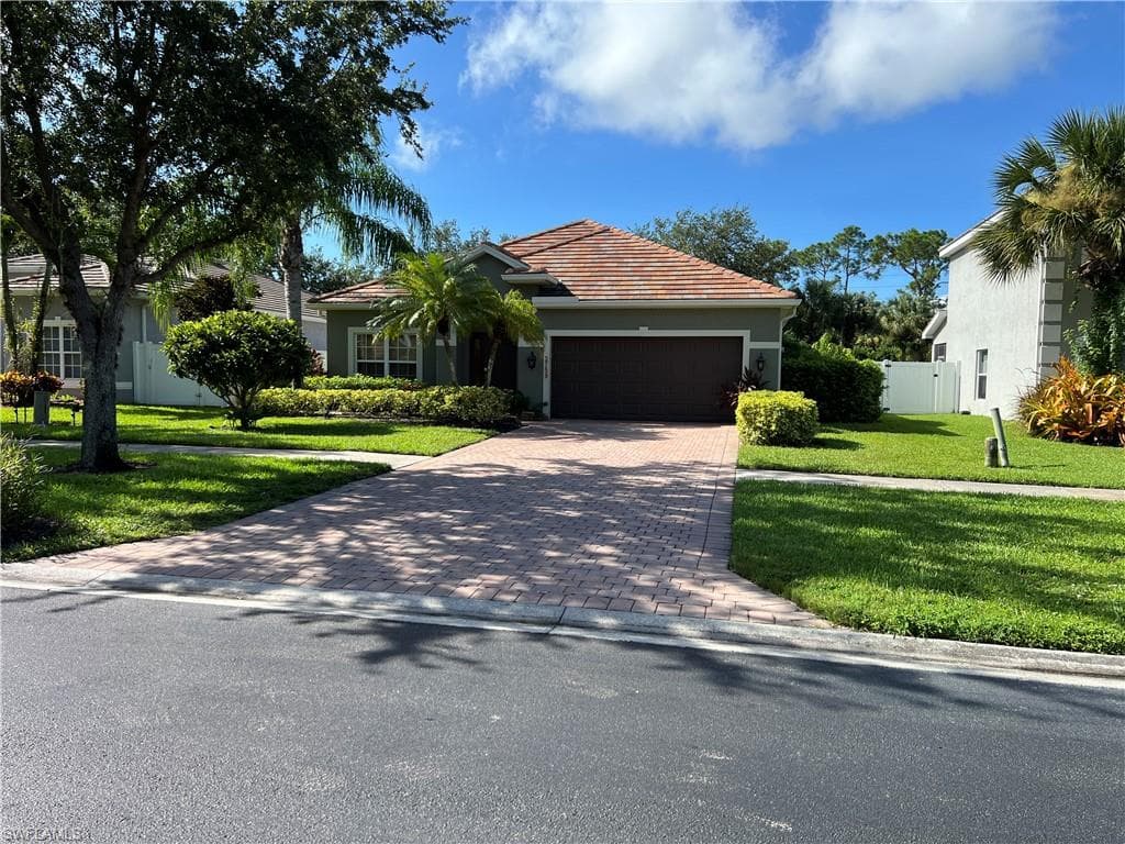 2759 Orange Grove TRL NAPLES, FL 34120