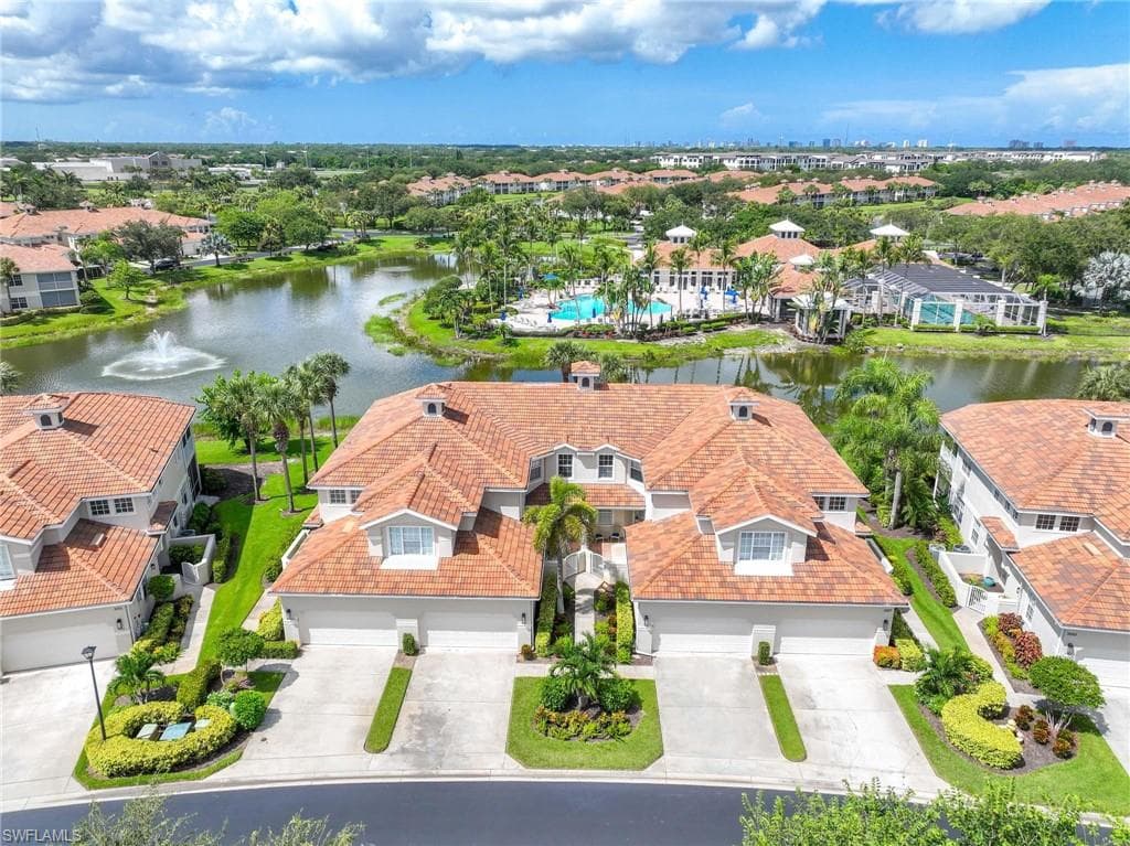 3287 Twilight LN 5503 NAPLES, FL 34109