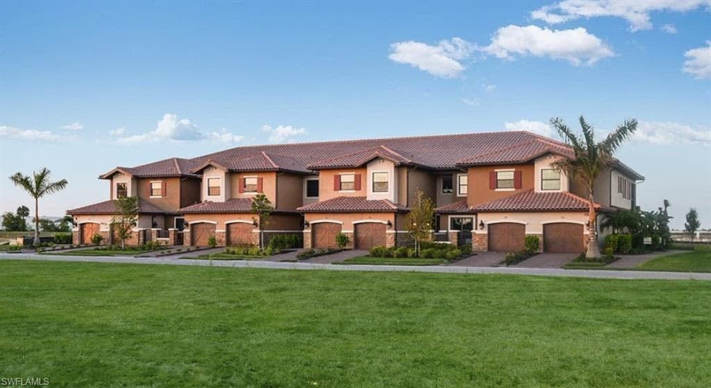 15315 Lucerna ST 204 NAPLES, FL 34114