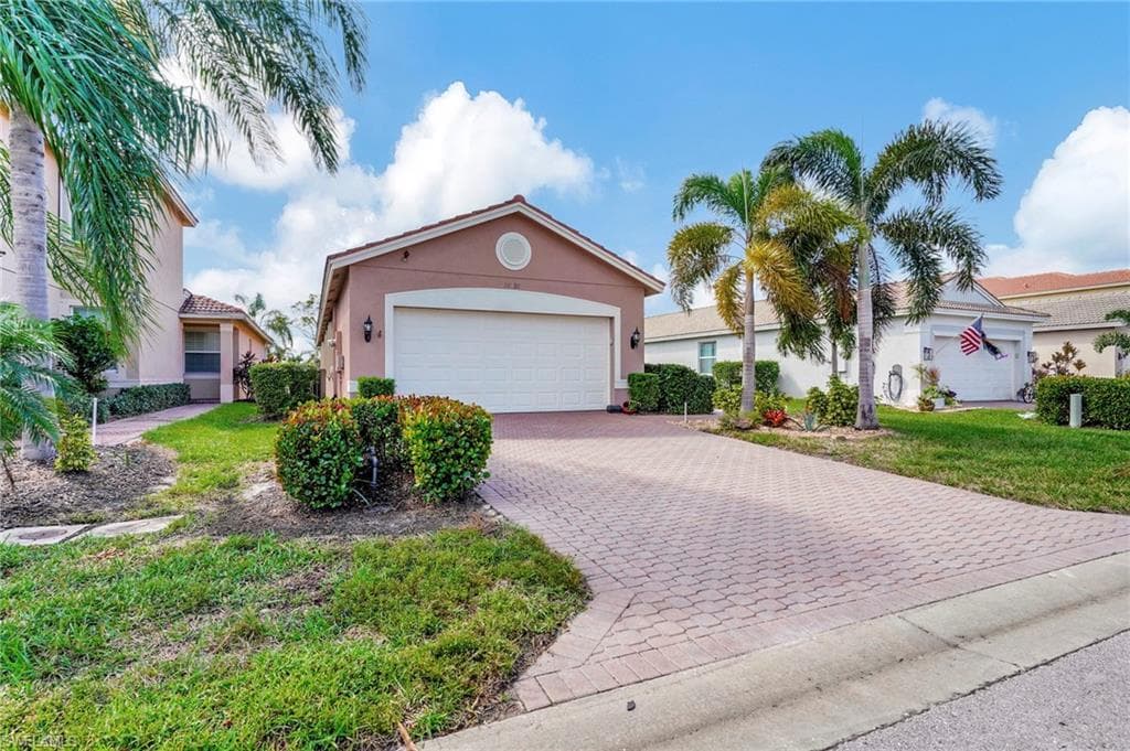 10430 Spruce Pine CT FORT MYERS, FL 33913