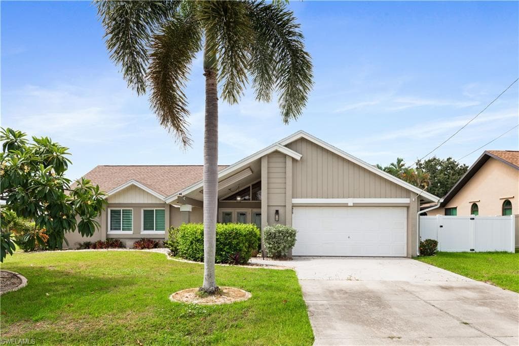 1726 SE 2nd ST CAPE CORAL, FL 33990