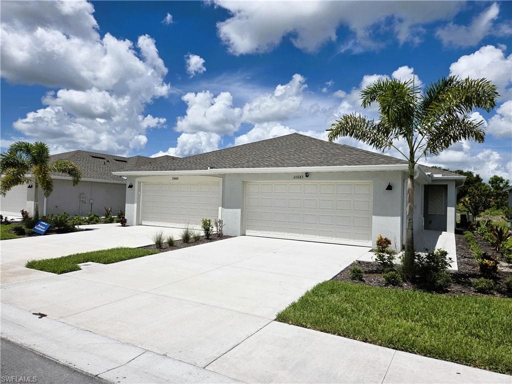 20683 Hazelnut CT LEHIGH ACRES, FL 33936