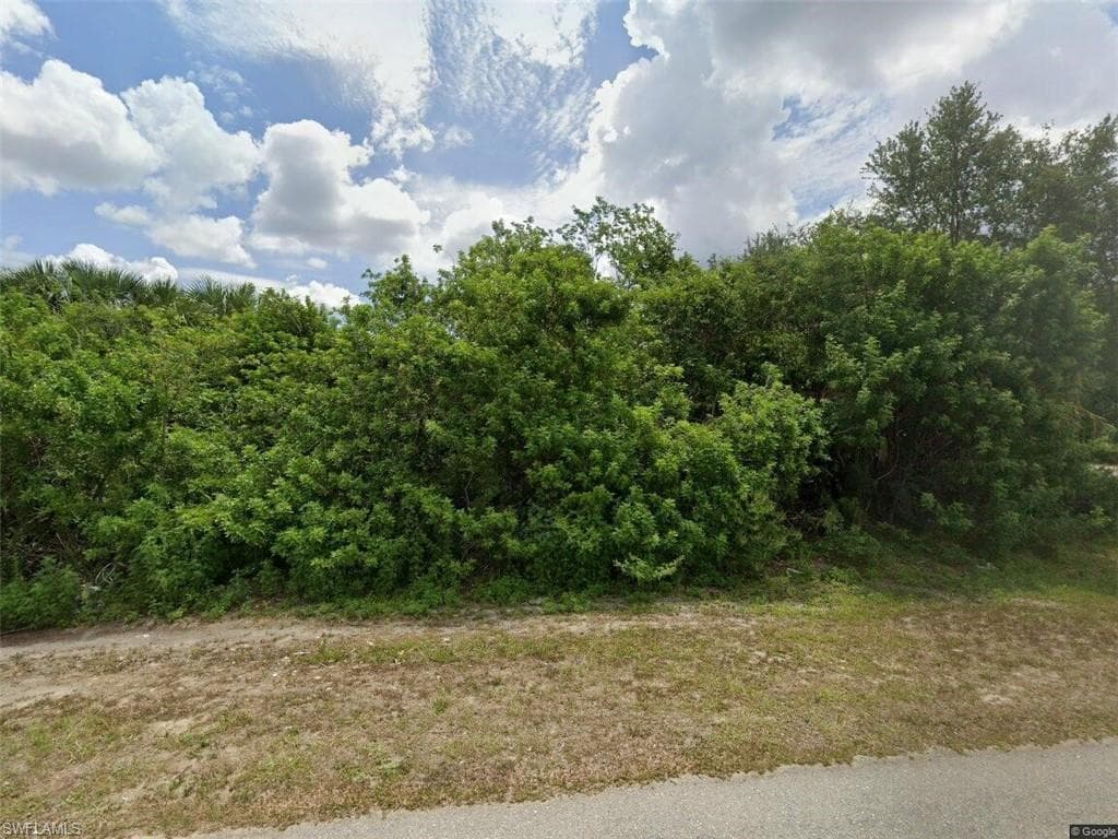 600 8th AVE LEHIGH ACRES, FL 33972