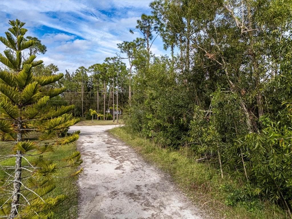 20374 Idlewood RD NORTH FORT MYERS, FL 33917