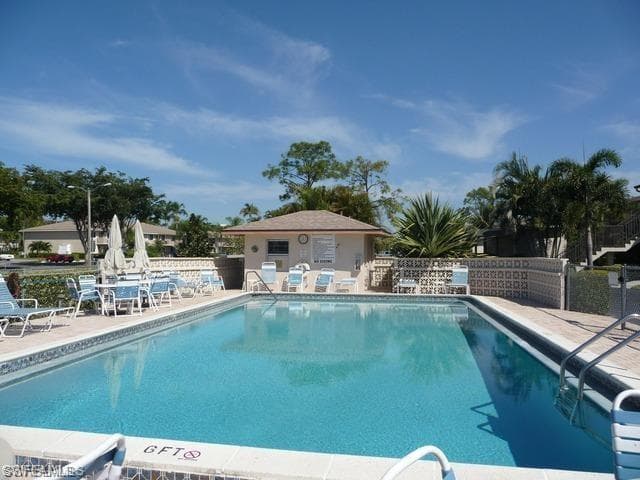 123 Palm DR 2862 NAPLES, FL 34112