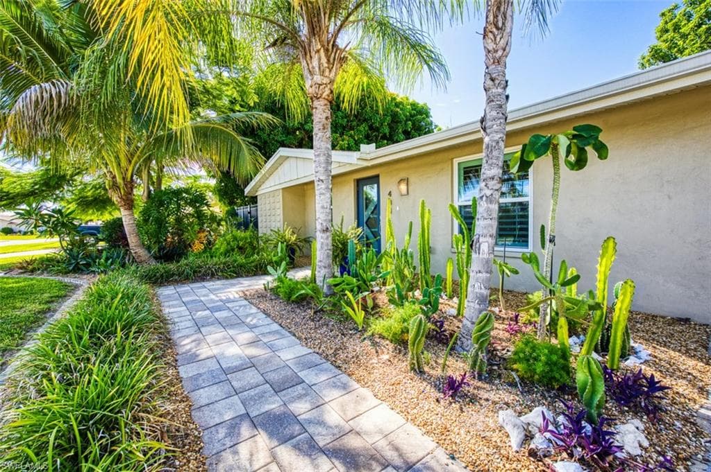 408 Prather DR FORT MYERS, FL 33919
