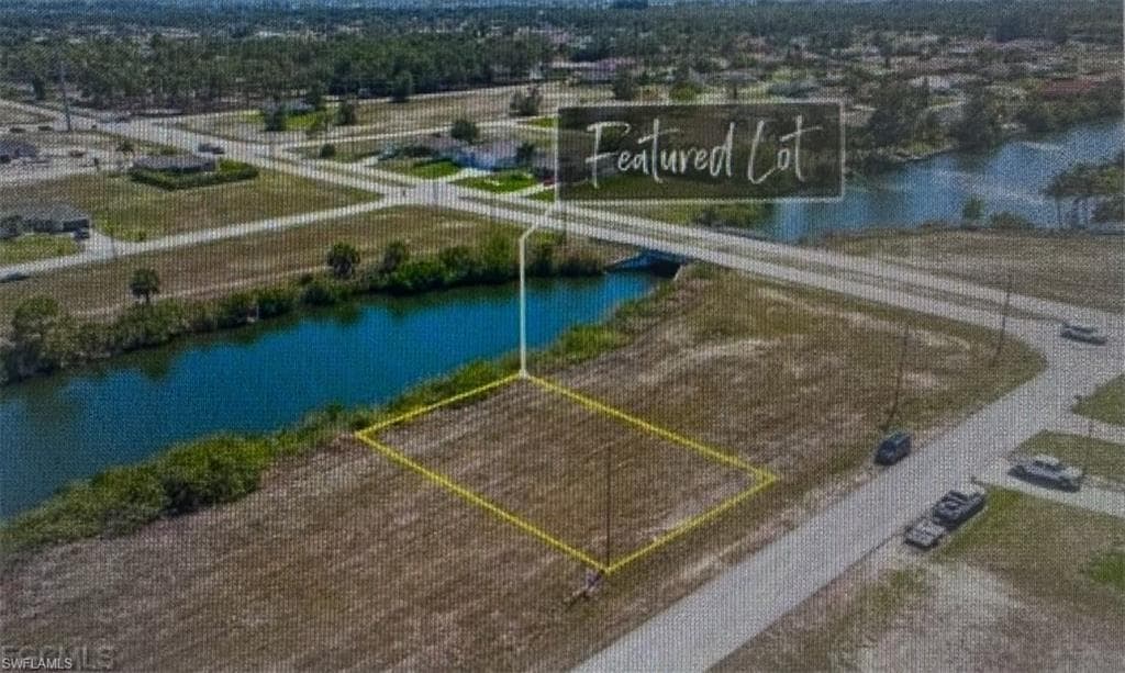2316 NW 25th TER CAPE CORAL, FL 33993