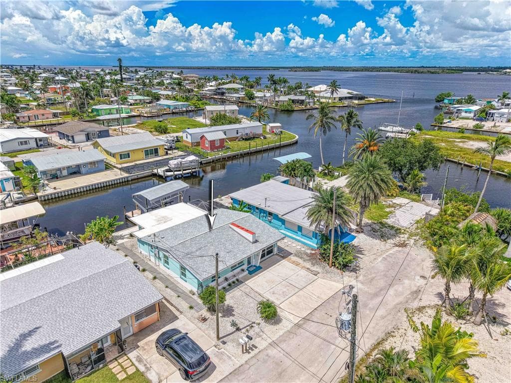 2500 Harbor View DR MATLACHA, FL 33993