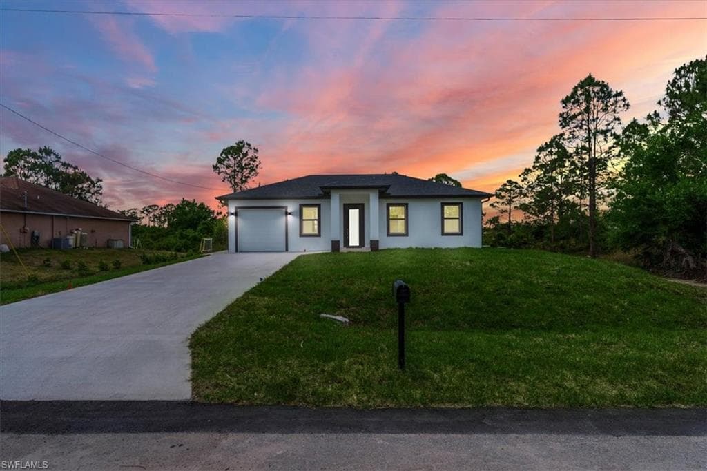 1262 Bowles AVE FORT MYERS, FL 33913
