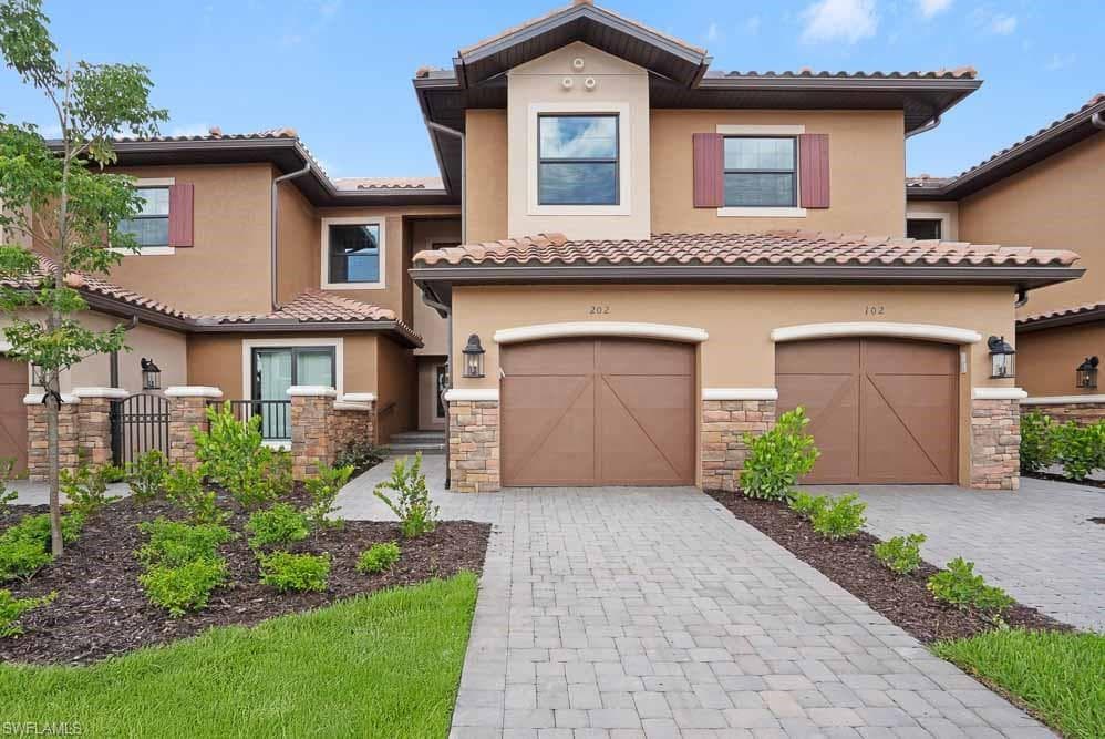 15320 Lucerna ST 202 NAPLES, FL 34114