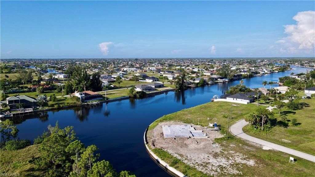 2316 Burnt Store RD CAPE CORAL, FL 33993