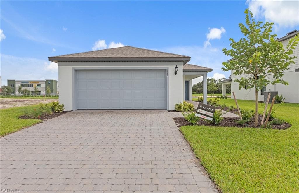 608 Lakeside Oasis AVE LEHIGH ACRES, FL 33974