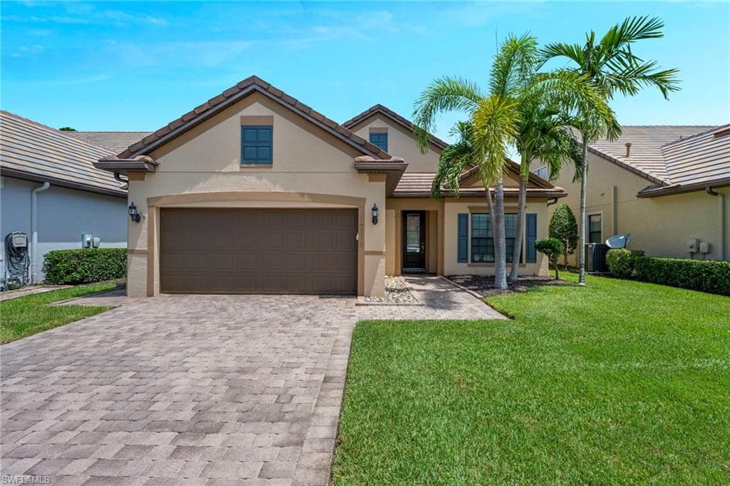 16319 Camden Lakes CIR NAPLES, FL 34110