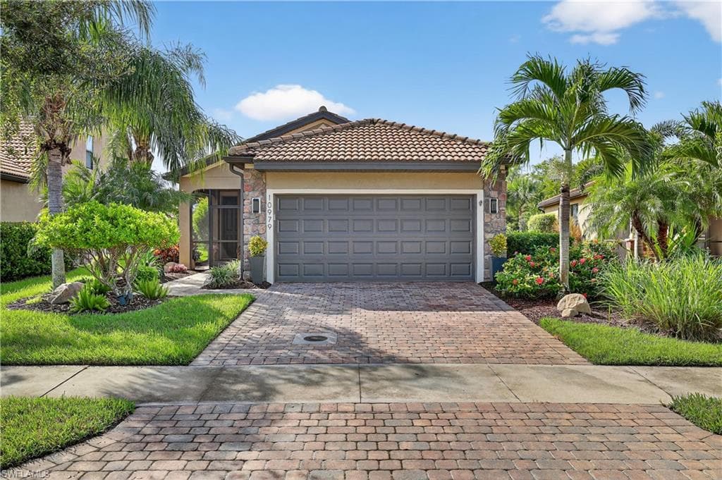 10979 Glenhurst ST FORT MYERS, FL 33913