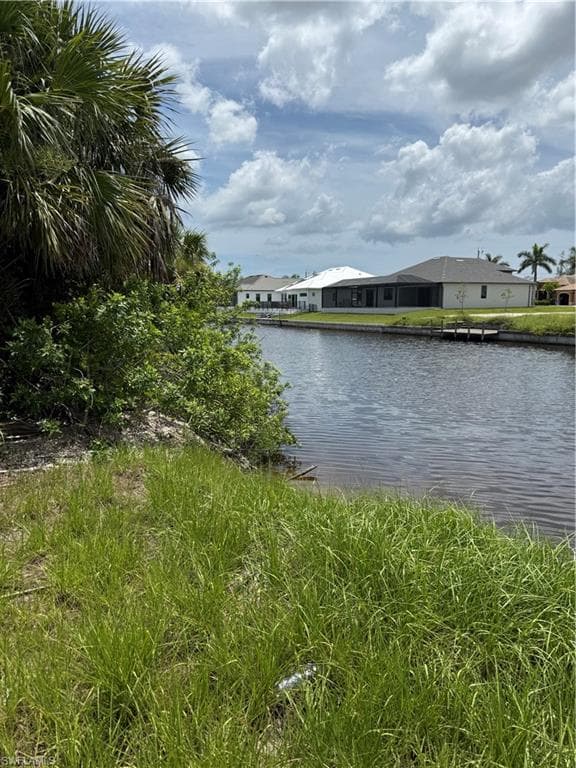 2372 NW 38th PL CAPE CORAL, FL 33993