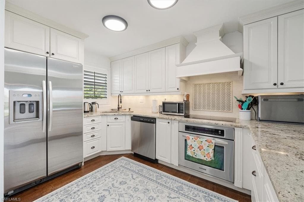 45 High Point CIR S 203 NAPLES, FL 34103