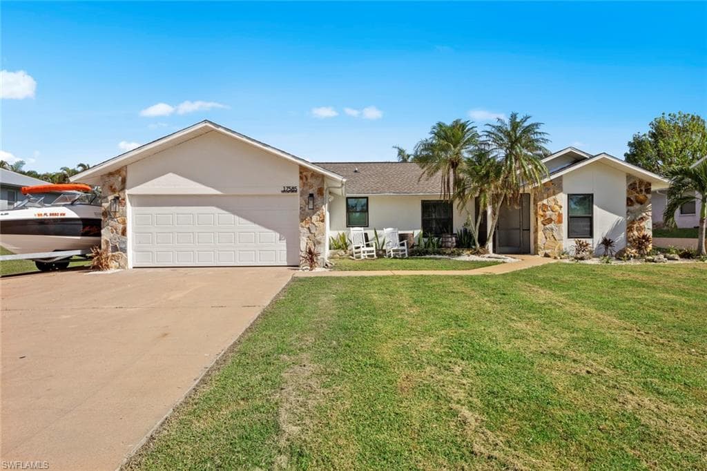 17585 Taylor DR FORT MYERS, FL 33908