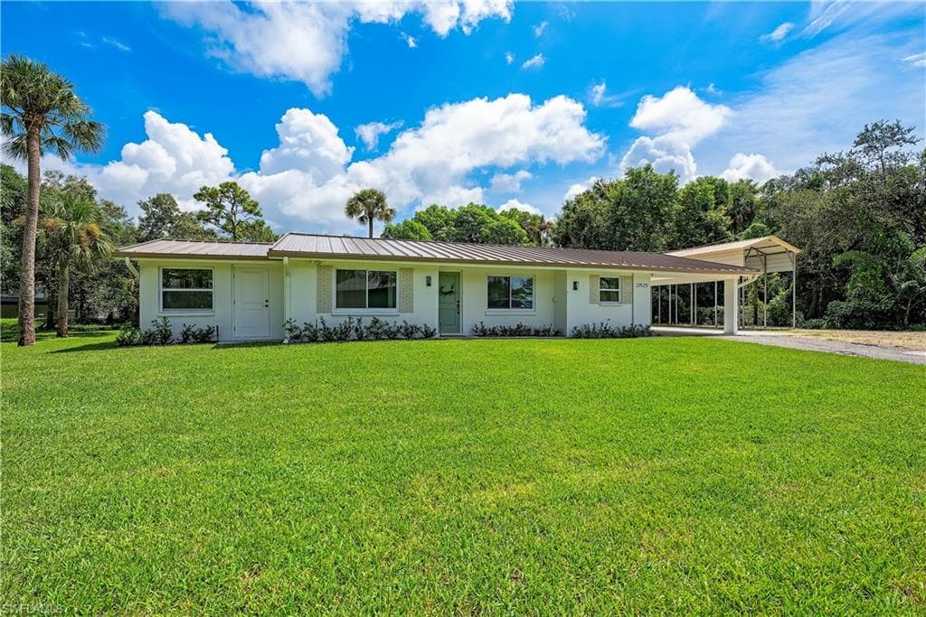 27525 Michigan ST BONITA SPRINGS, FL 34135