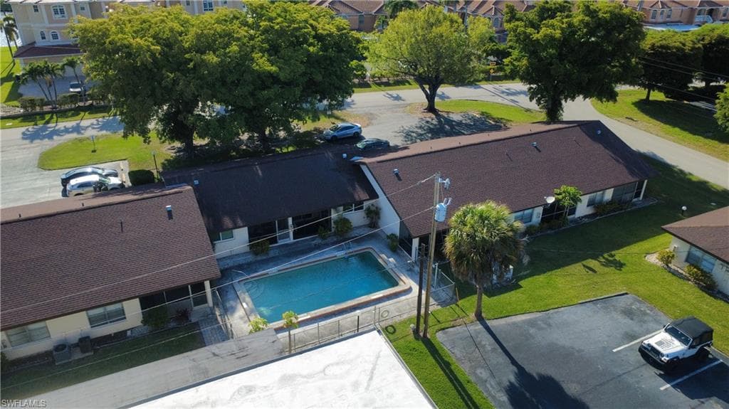 4611 SE 5th PL 8 CAPE CORAL, FL 33904