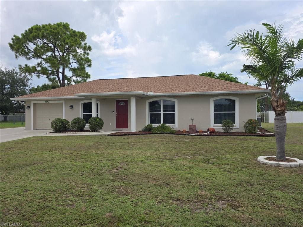 1642 Cheshire CIR N LEHIGH ACRES, FL 33936