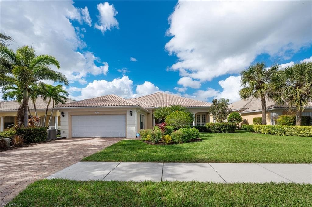 7025 Leopardi CT NAPLES, FL 34114