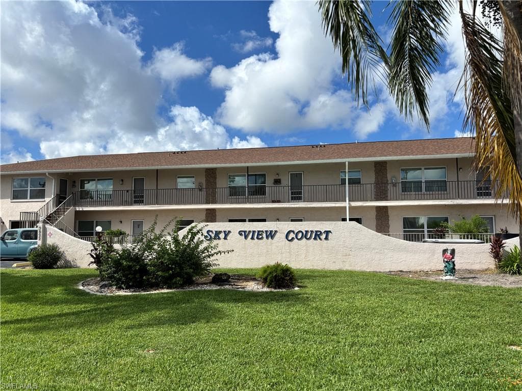 3820 SE 11th PL 103 CAPE CORAL, FL 33904
